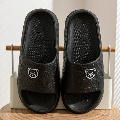 Unisex Bear Pattern Slippers – Cozy Summer Bathroom Shoes