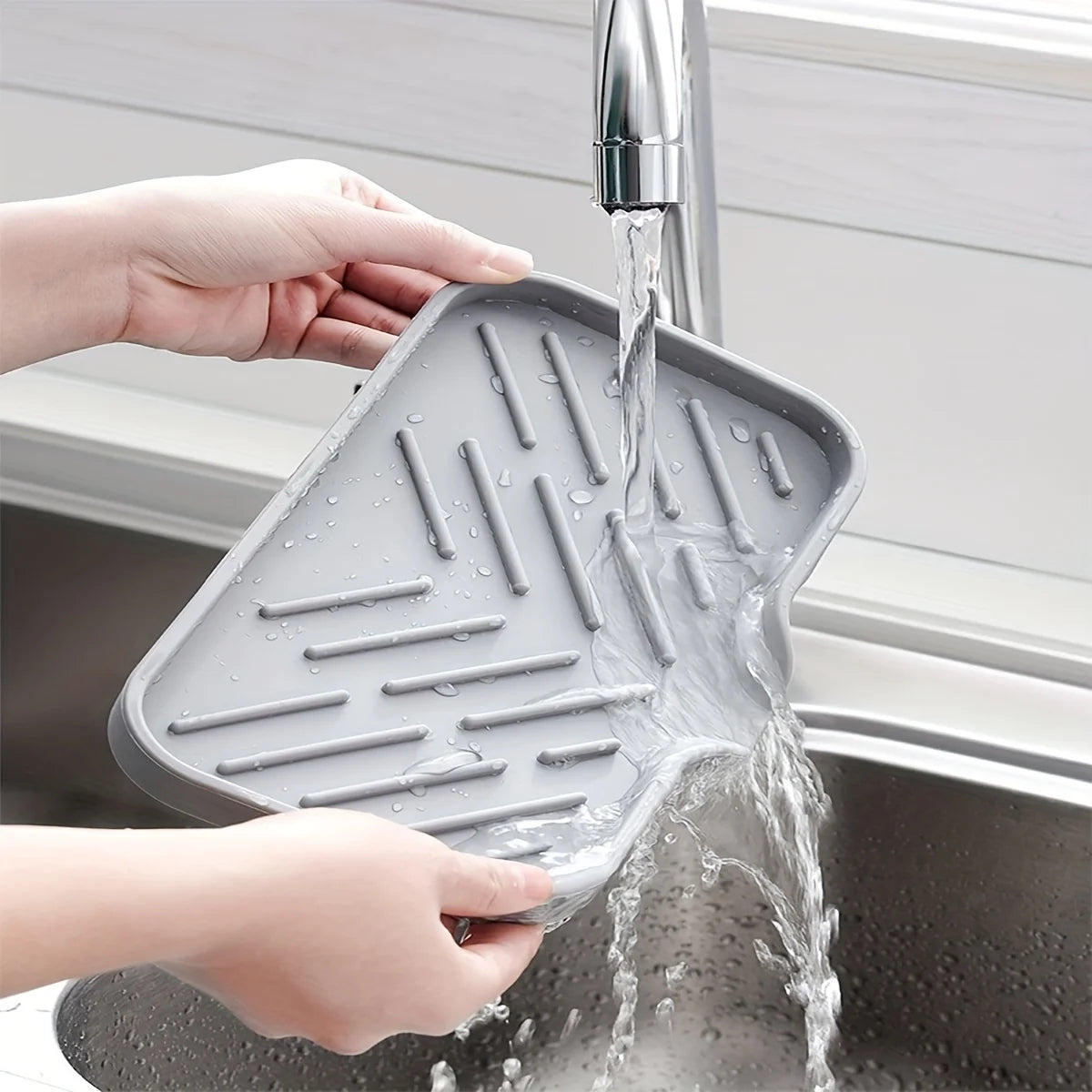 Silicone Sink Tray – Drain & Organize with Ease