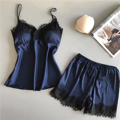 Fashionable Pajama Suit – Lace Trimmed & Comfortable
