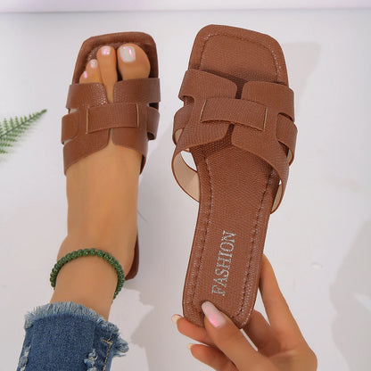 Ladies’ Casual Flat Sandals – Versatile Outdoor Wear