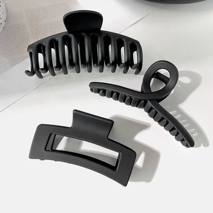 Elegant Black Geometric Hair Claw – Stylish Long Hair Holder