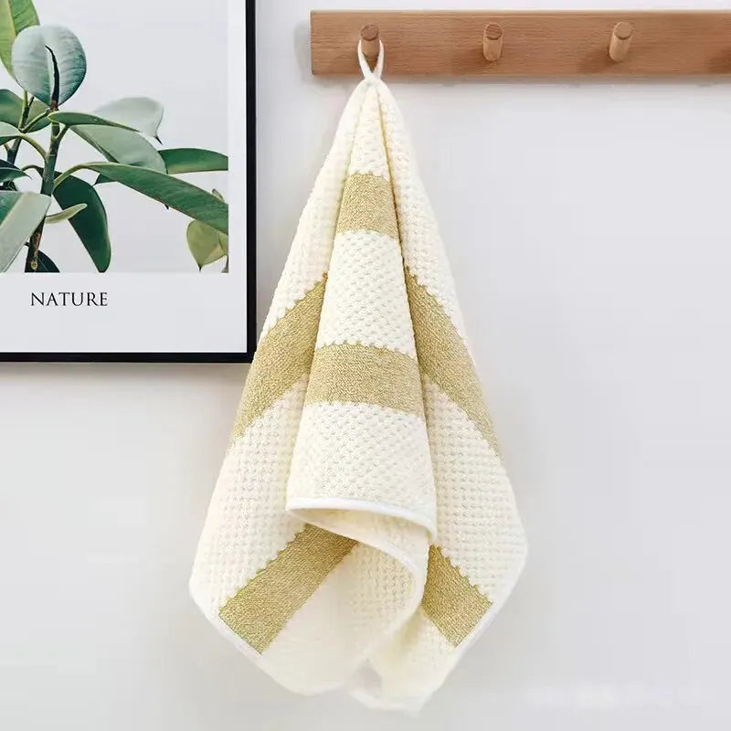 Soft Cotton Bath Towel – Absorbent & Multipurpose