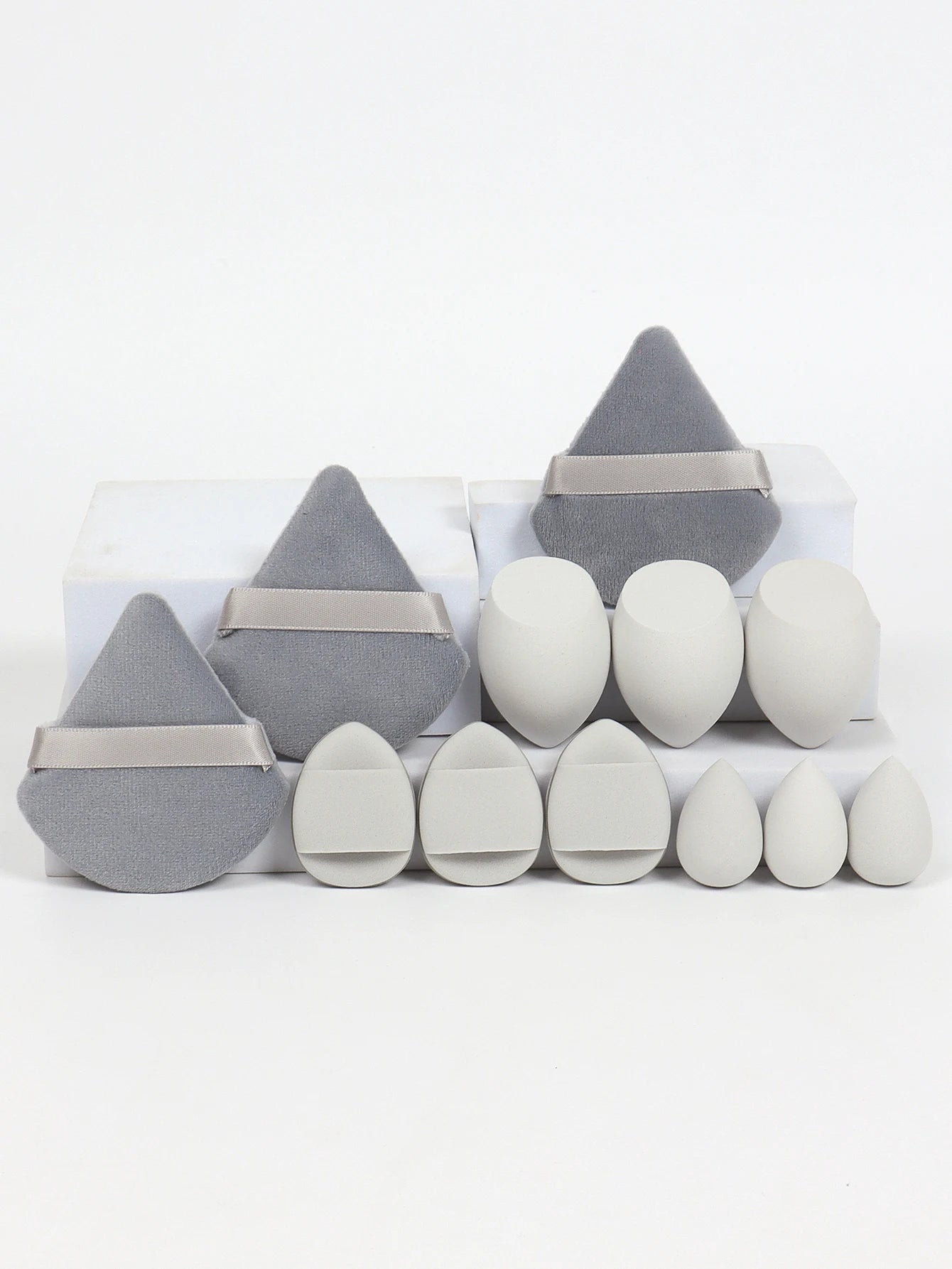 12PCS Makeup Sponge Set – Beauty Puffs, Eggs & Mini Cushions