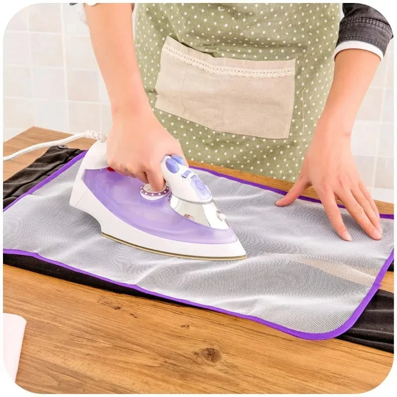Insulated Ironing Mat – Protects Fabric from Heat